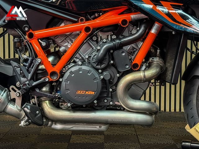 ktm - 1290-super-duke-r-evo
