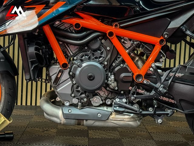 ktm - 1290-super-duke-r-evo