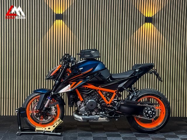 ktm - 1290-super-duke-r-evo