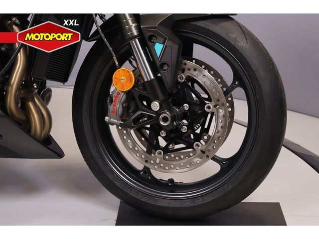 triumph - street-triple-rs