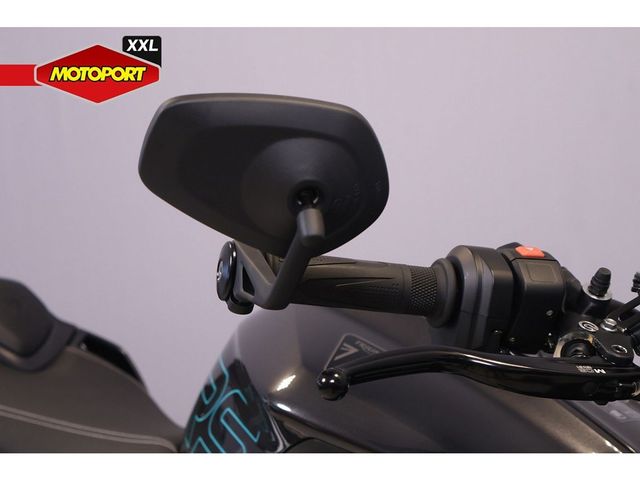 triumph - street-triple-rs