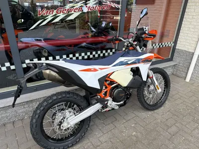 KTM 690 RALLY – foto 3
