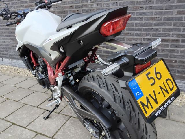 honda - cb-750-hornet