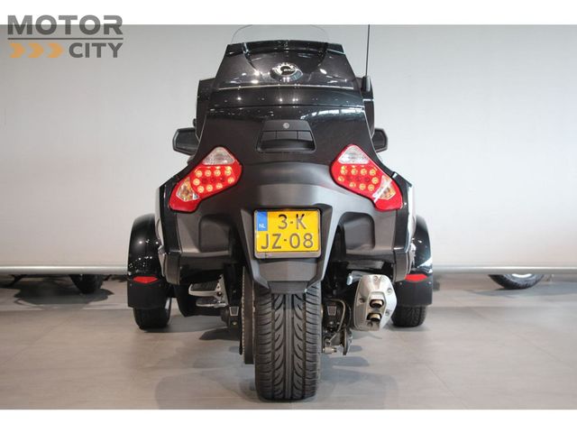 can-am - spyder-rt-s