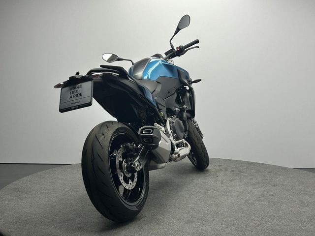 bmw - f-900-r