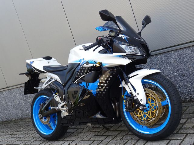 honda - cbr-600-rr