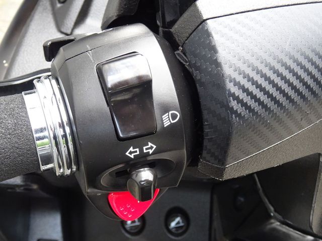 peugeot - metropolis-400-rxr