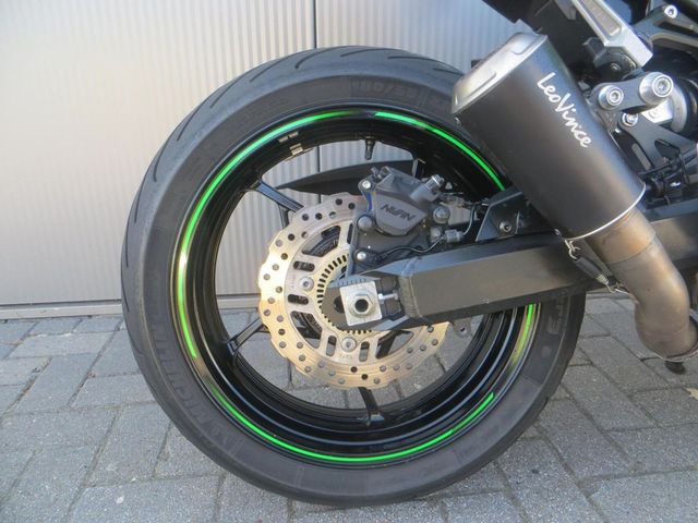 kawasaki - z900