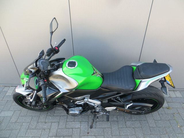 kawasaki - z900