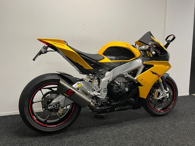 aprilia - rsv-4-r