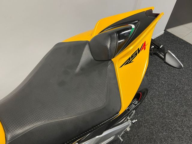 aprilia - rsv-4-r