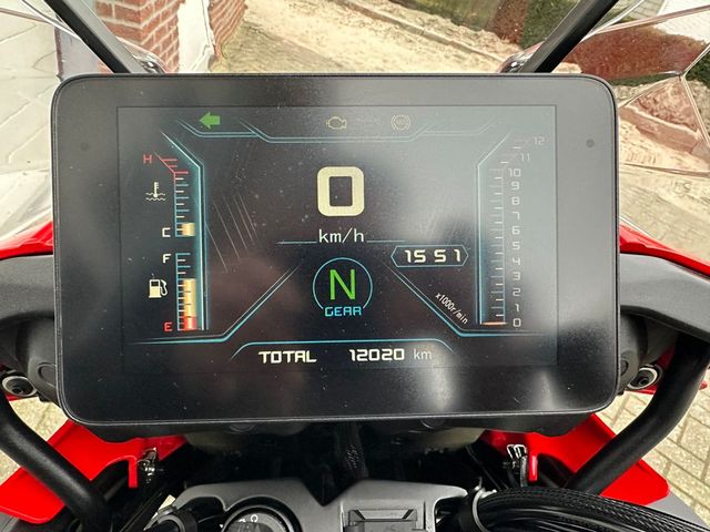 QJMOTOR - srt-800-sx-touring