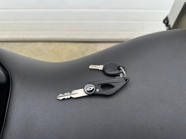 QJMOTOR - srt-800-sx-touring