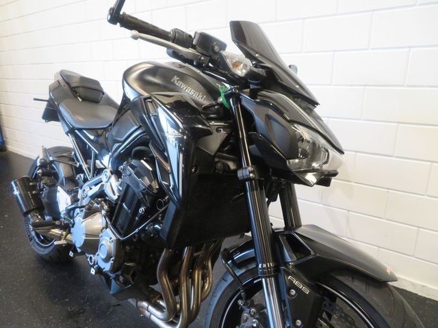 kawasaki - z900