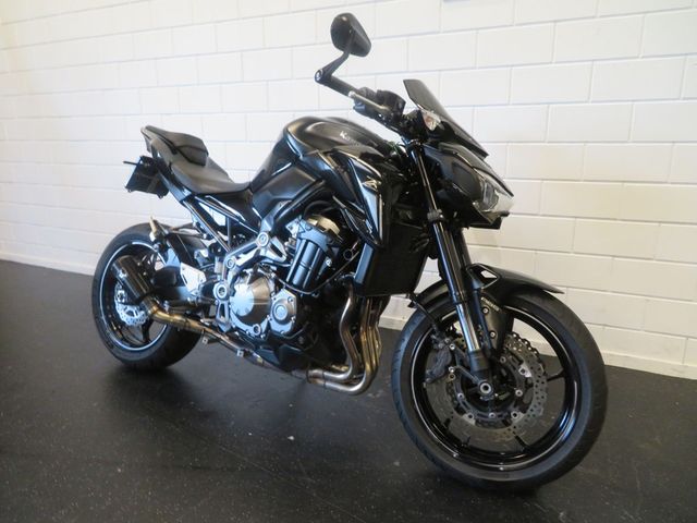 kawasaki - z900