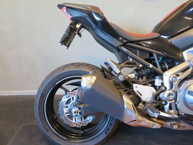 kawasaki - z900