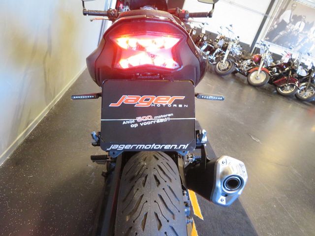 kawasaki - z900