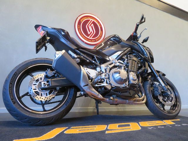 kawasaki - z900