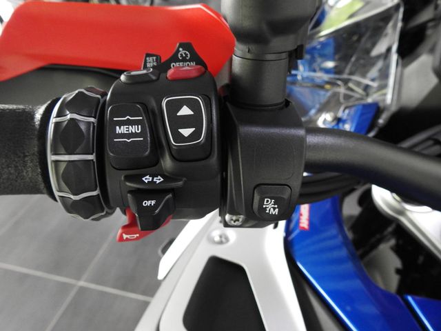 bmw - r-1300-gs-adventure