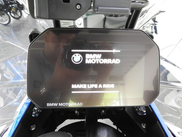 bmw - r-1300-gs-adventure