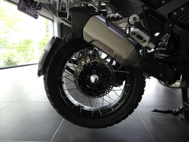bmw - r-1300-gs-adventure