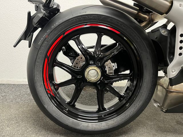 mv-agusta - brutale-1000-rr