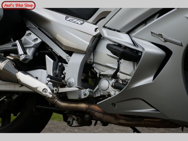 yamaha - fjr-1300