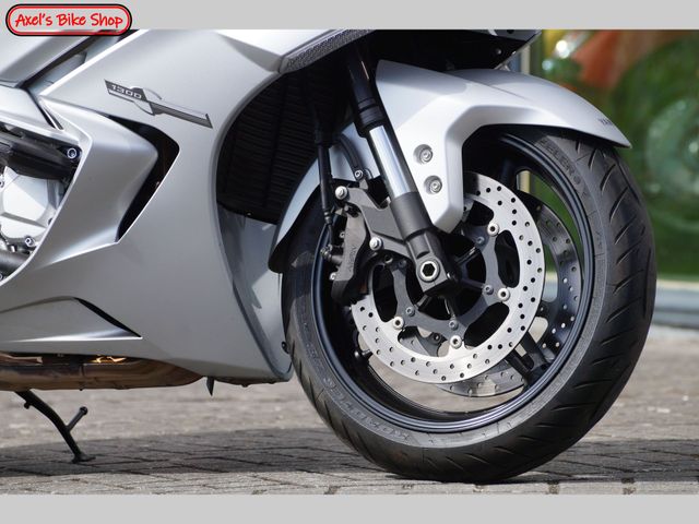 yamaha - fjr-1300
