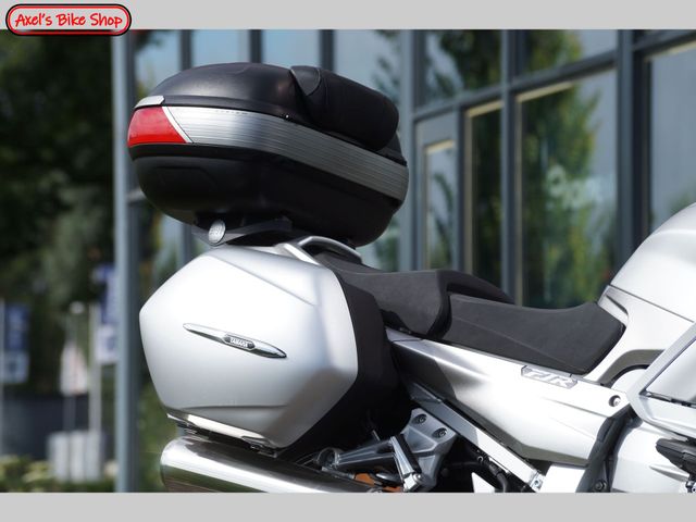 yamaha - fjr-1300