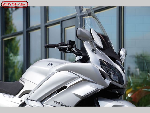 yamaha - fjr-1300
