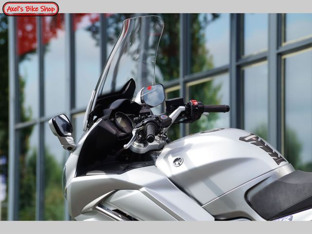 yamaha - fjr-1300