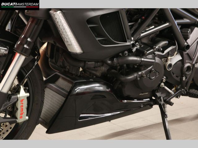 ducati - diavel-cromo