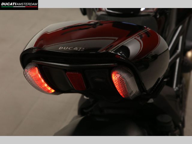 ducati - diavel-cromo