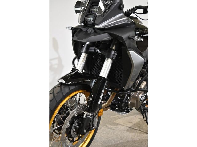 QJMOTOR - srt-700-x-touring