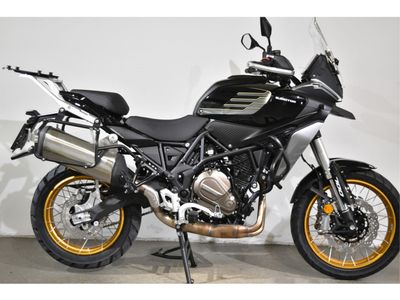 QJMOTOR SRT 700 SX TOURING – foto 2