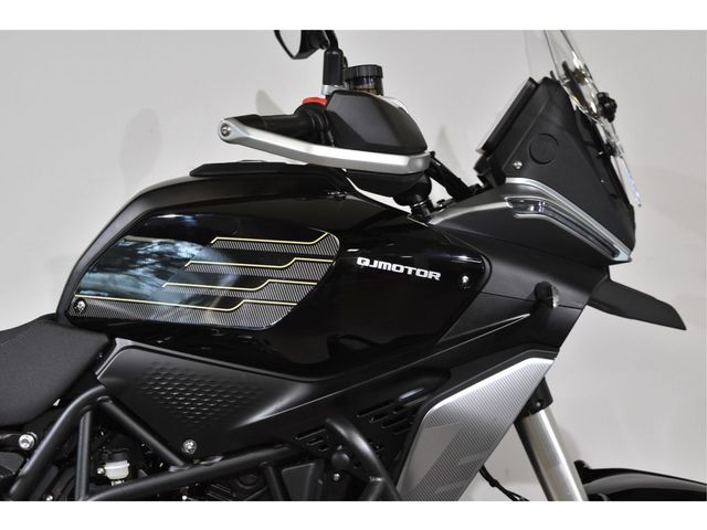 QJMOTOR - srt-700-x-touring