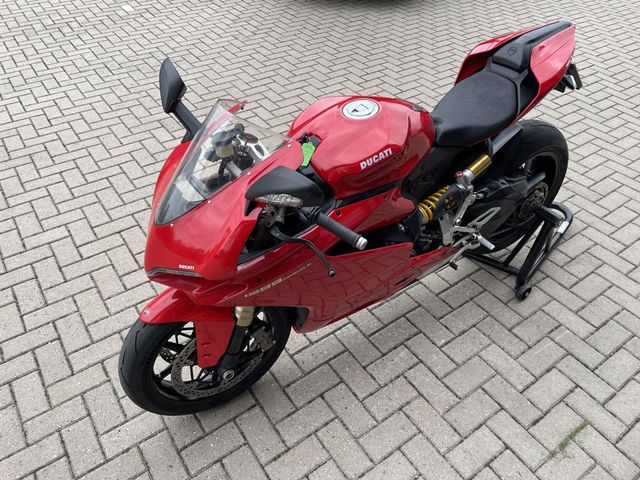 ducati - 1299-panigale