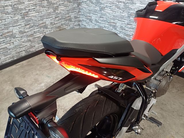 aprilia - tuono-457