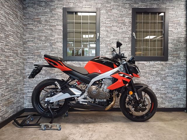 aprilia - tuono-457
