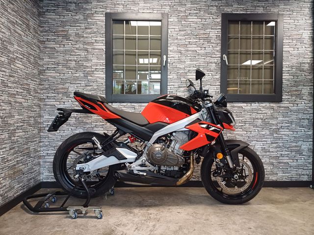 aprilia - tuono-457