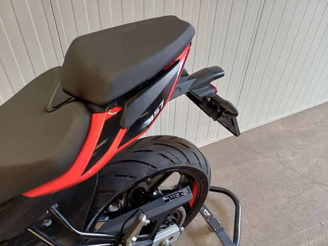 aprilia - tuono-457
