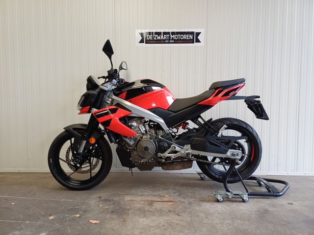 aprilia - tuono-457
