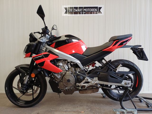 aprilia - tuono-457