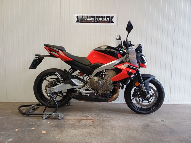 aprilia - tuono-457