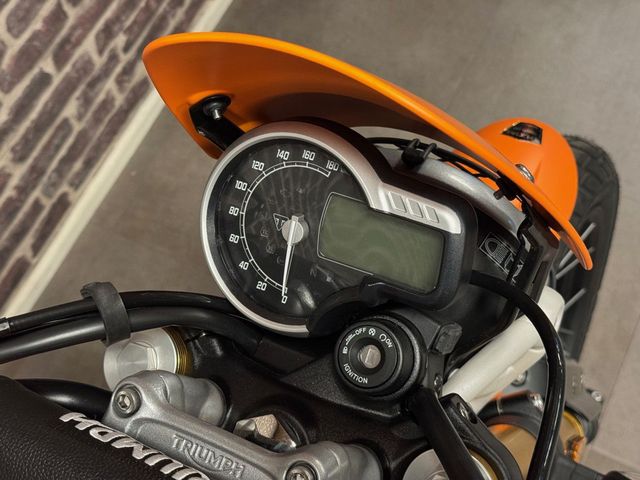 triumph - scrambler-400-xc