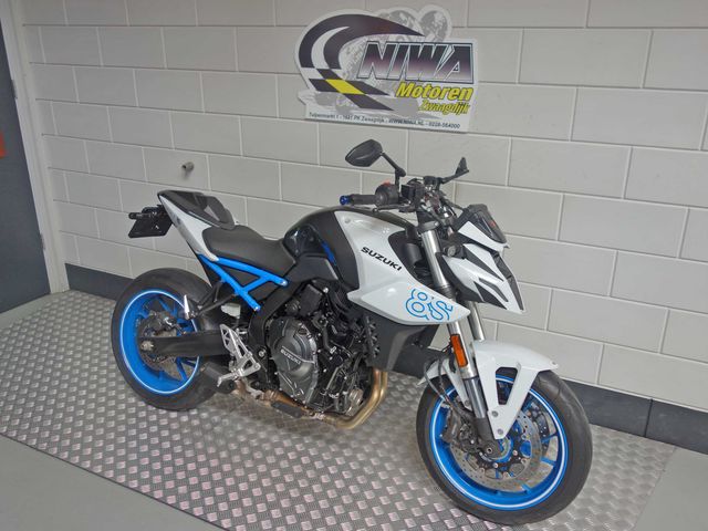 suzuki - gsx-8s