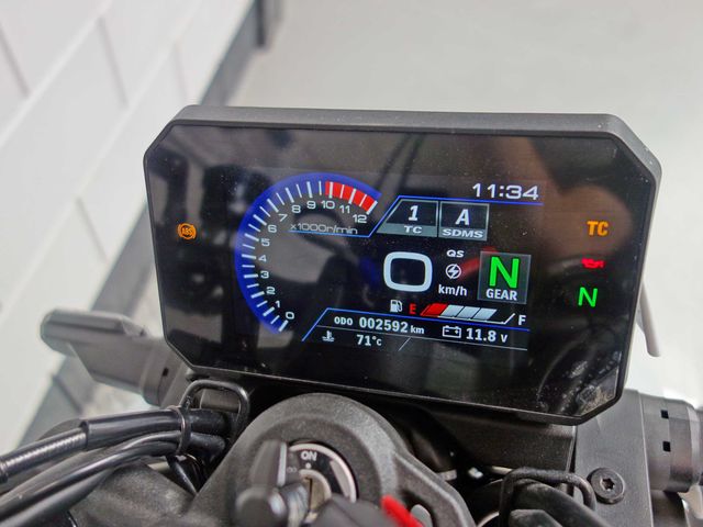 suzuki - gsx-8s