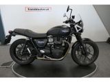 TRIUMPH STREET TWIN