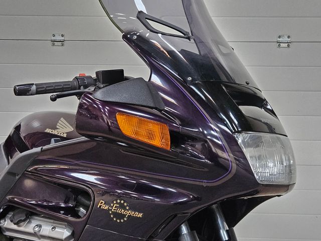 honda - st-1100-pan-european