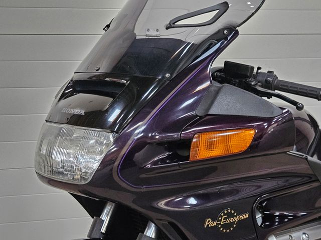 honda - st-1100-pan-european